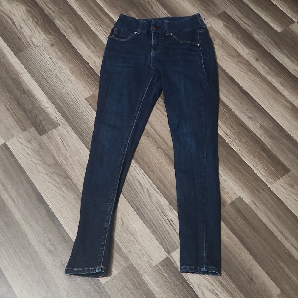 Seven7 Stretch Jeans Size 4 Inseam 28' Dark Wash Comfortable